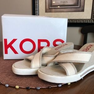 AUTHENTIC KORS Michael Kors sandals